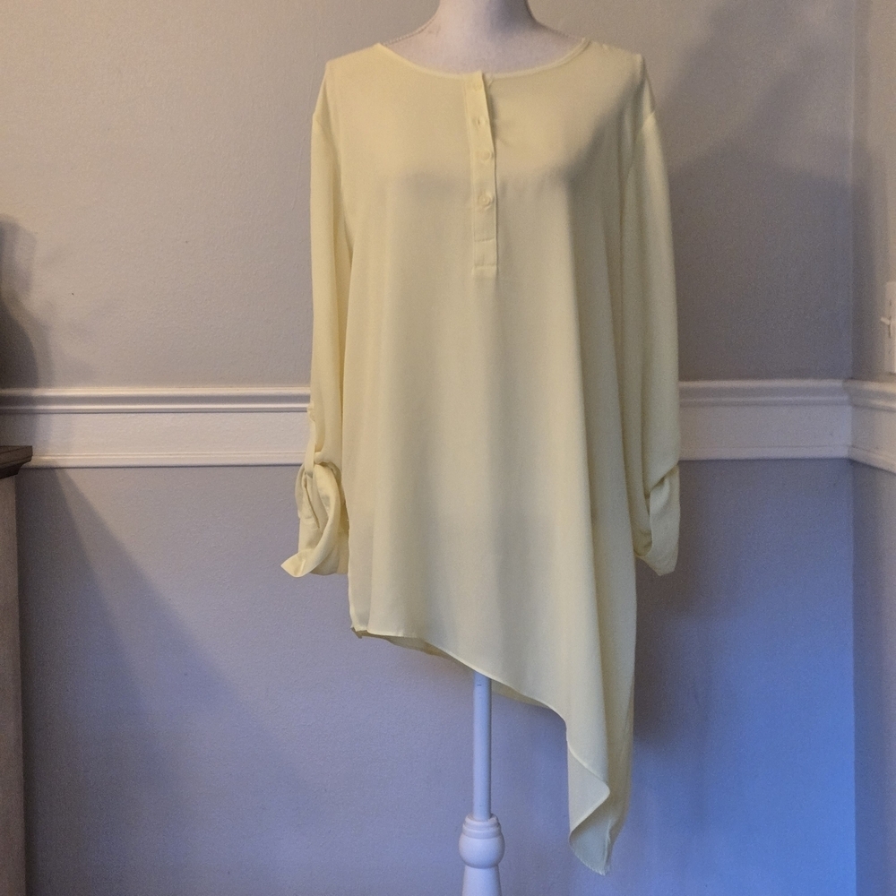 Chicos 3 (L/16) Blouse Henley Tunic Yellow Asymmetrical Hem Roll Tab Sleeves